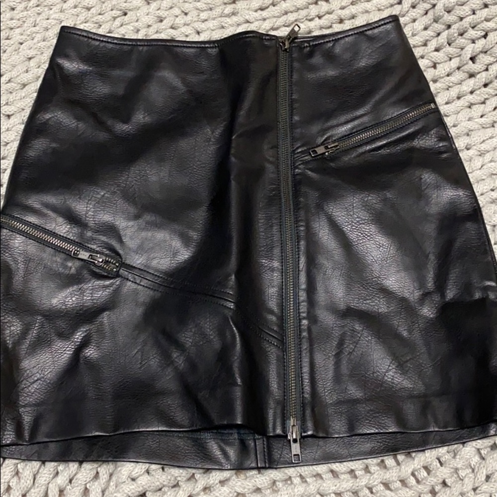 Leith mini skirt